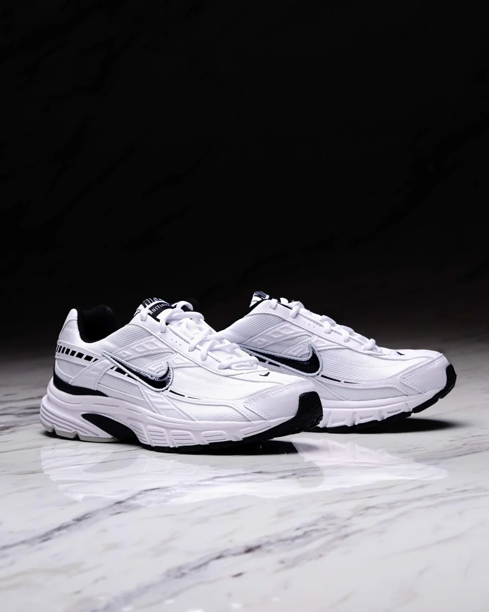 INITIATOR WHITE/BLACK